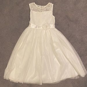Girls White Special Occasions Formal Dress Size 10